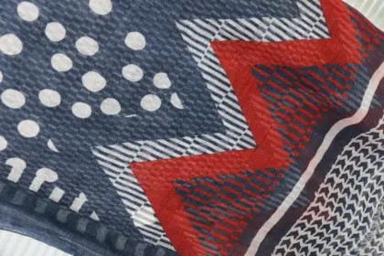 100% Linen Yarn Shawls