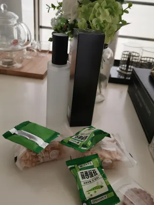 Skin care ceramide moisturizing whitening