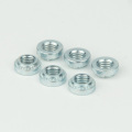 Self Clinding Nuts S 8 32 porca de rebite