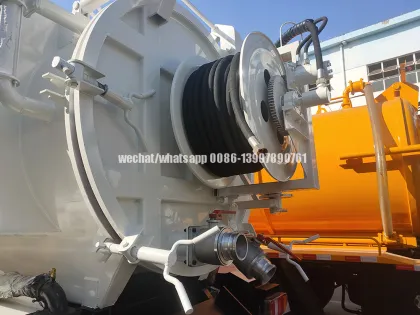 SINOTRUCK HOWO 6,000 liters Sewer Dredging & Cleaning Truck
