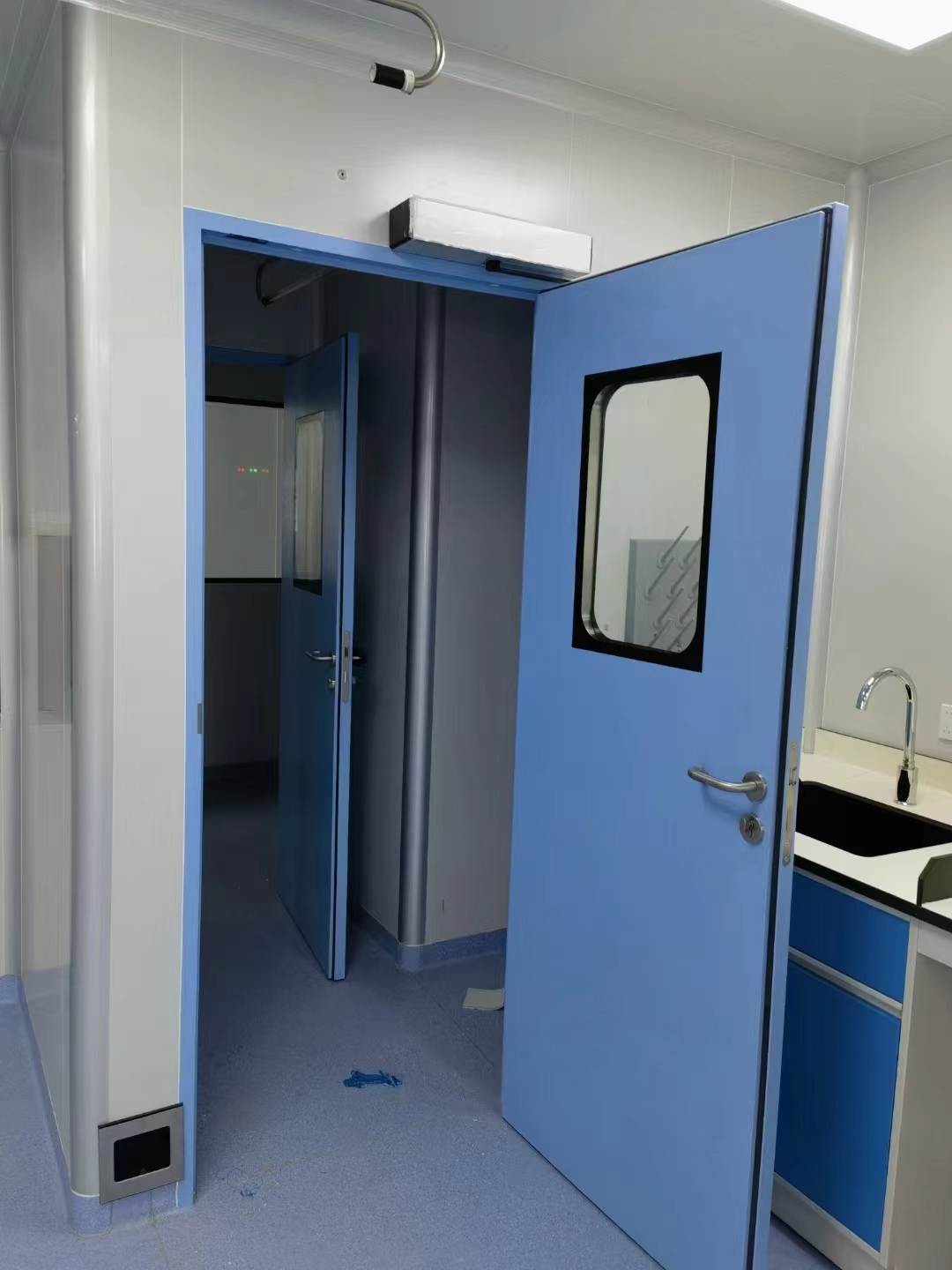 Automatic Swinging Clean Room Door