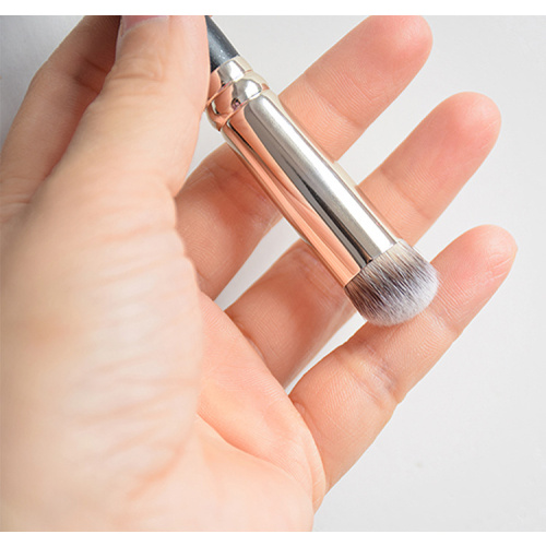 2021 Fondazzjoni tal-aħjar bejjiegħ Concealer brush