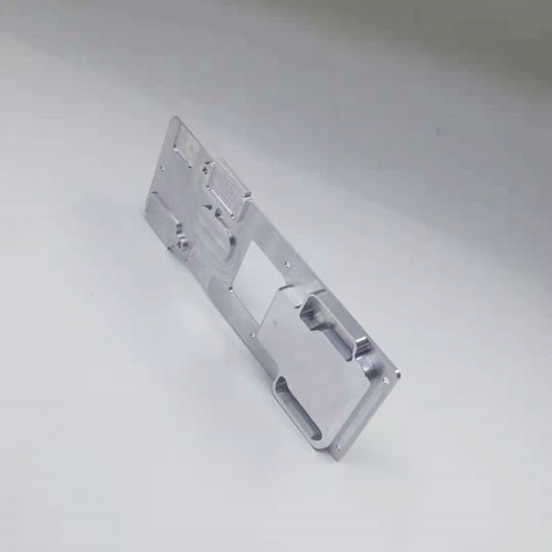 CNC machining of rectangular aluminum parts