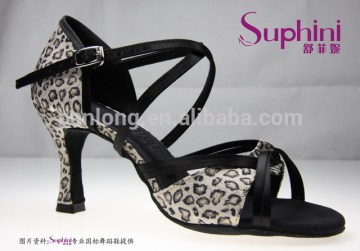 Hot Sale Fashion Leopard Print Latin Shoes Low Heel Dance Shoes Lady Sandals