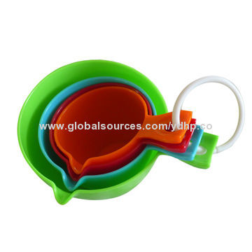 Measuring cup, made of PP, colorful