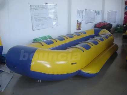 0.9mm Pvc Inflatable Banana Boat  Bb16 With Reinforced Base