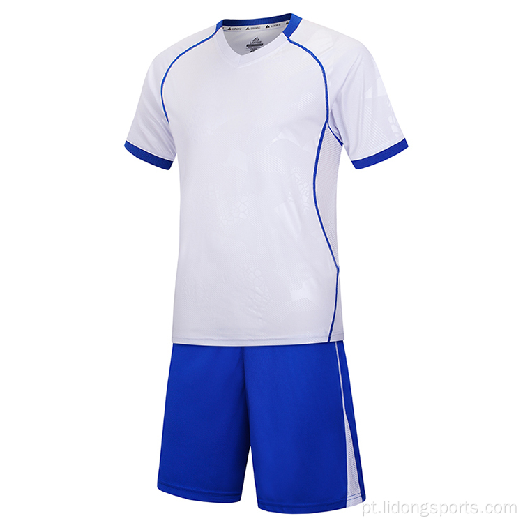 Personalize seu próprio uniforme de futebol na última camisa de futebol