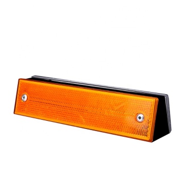 Customized Double-Sided Reflective Highway Light Guardrail Reflectors with Bracket