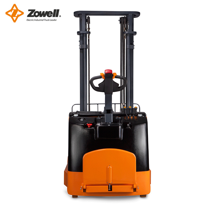 Electric Reach Stacker with 2ton Load Capacity forkllift