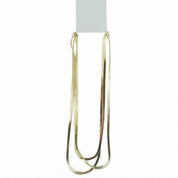 Elegant Flat Snake Chain Necklace in Graduated Length, Suitable for Summer/Spring Season
