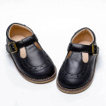 Scarpe per bambini in pelle nera all&#39;ingrosso