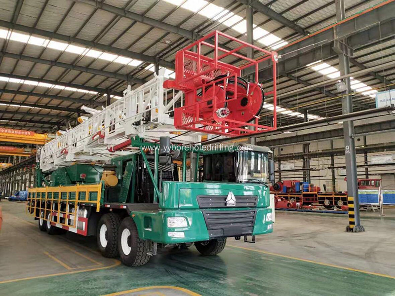 350HP Truck-mounted Workover Rig for Tubing