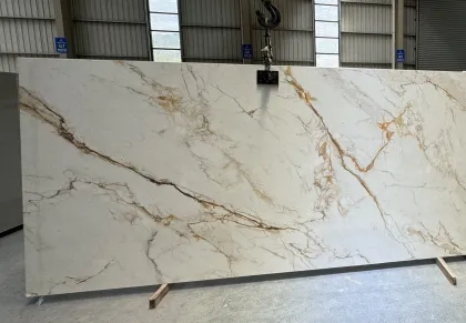 Calacatta Gold Quartz Stone: 3D Impression Premium Countertop and Island