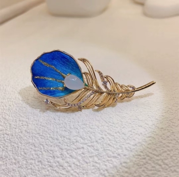 Blue feather velvet flower brooch