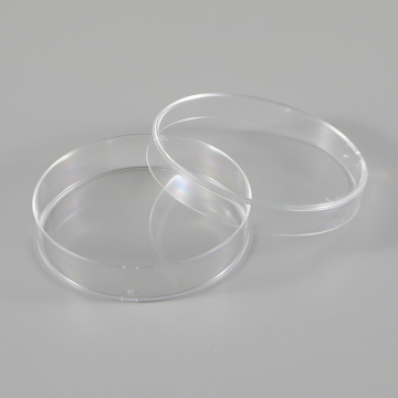 Ethylene oxide sterilized cell culture dishes