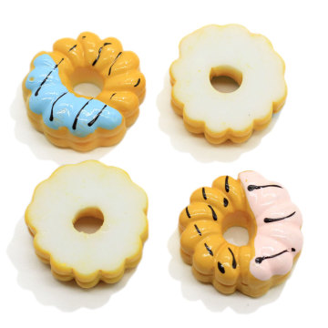 Dulces bicolores diseño hueco Donuts resina cabujón simulación comida pastel teléfono cubierta arte decoración casa de muñecas juguetes de juego