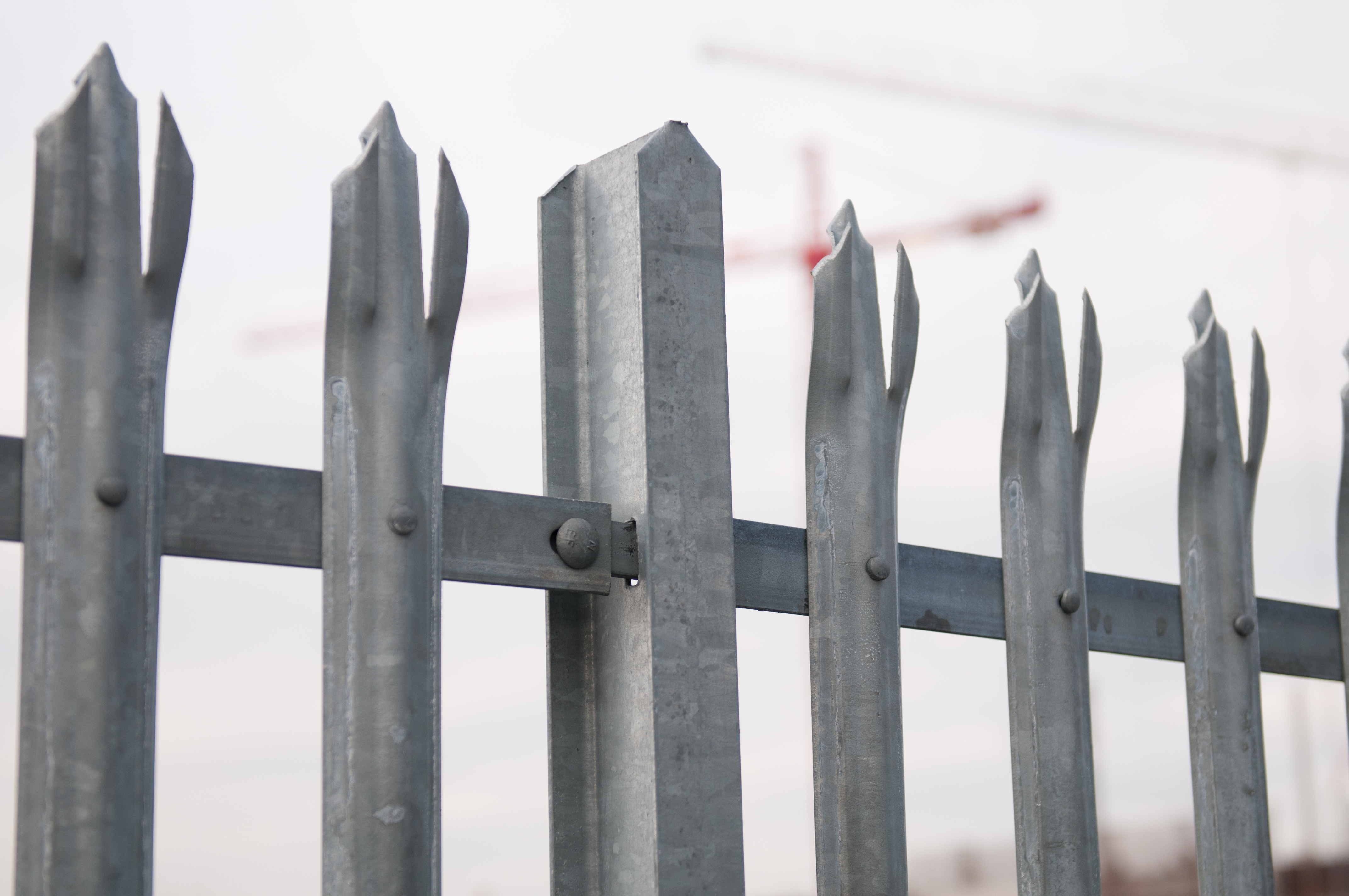 Galvanized Picket weld fencing 