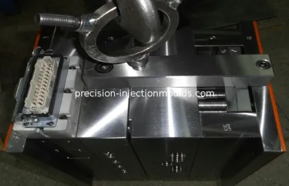 Custom Hot Runner Plastic Injection Mould , Lkm Hasco Dme Mould Base