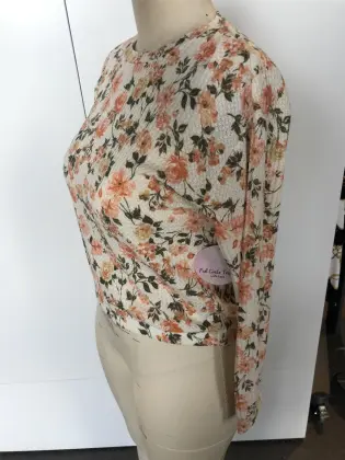Rowan round neck with small floral long sleeves