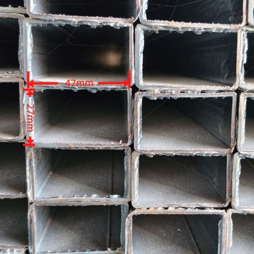 Langlebiges verzinktes Vierkantrohr 27 x 47 x 0,9 mm