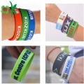 Braccialetto promozionale personalizzato in silicone con braccialetti