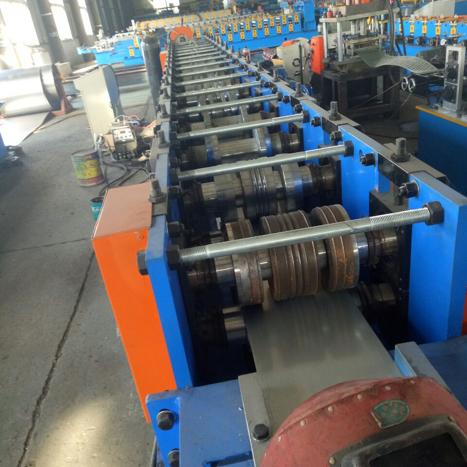 Downpipes roll forming line )