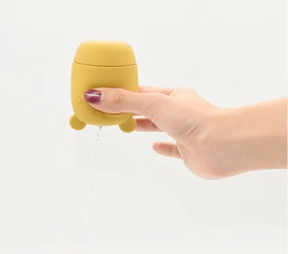 Silicone bath toy animal shape