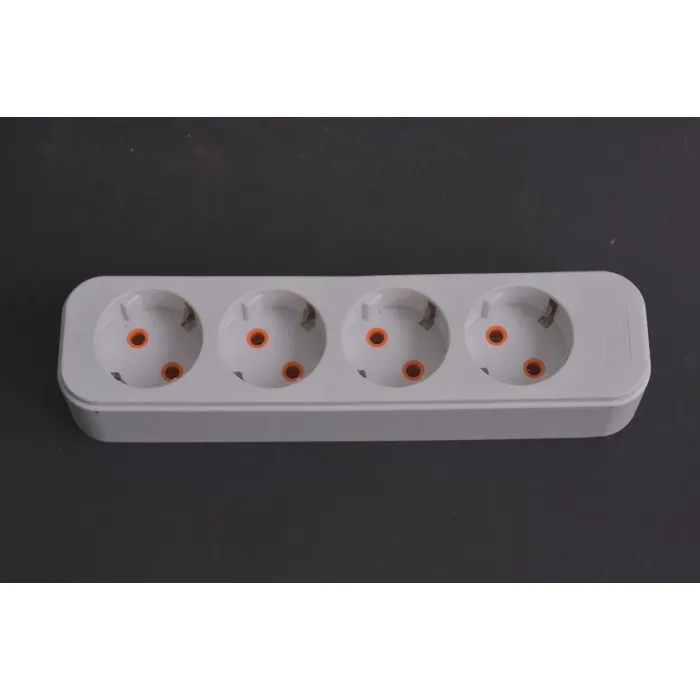 Soket Ekstensi 3-Gang baru dengan 2USB E7003ES-USB