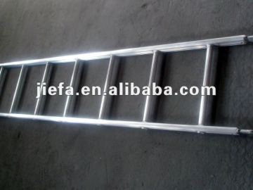 Aluminum ladder