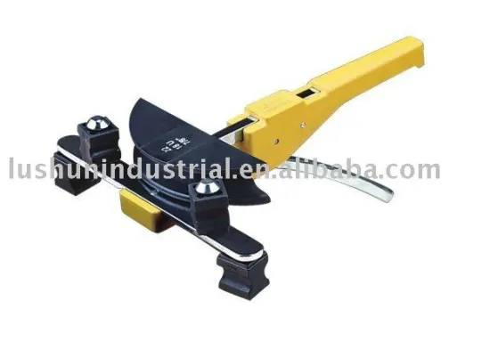 Manual pipe benders