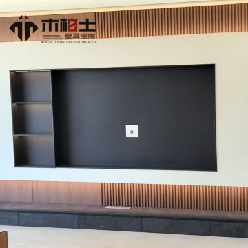 Armário de parede para TV com painel canelado
