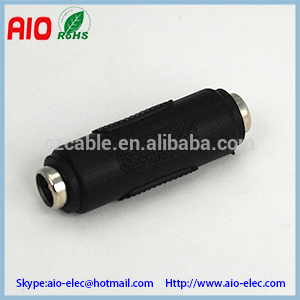 black plastic jacket 3.5mm stereo jack to 3.5mm stereo jack 1/8 audiobi-pass phone adaptor connector