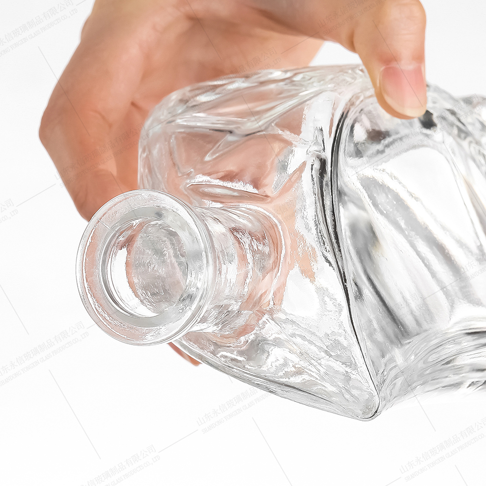 High quality royal glass liquor bottles sourcing