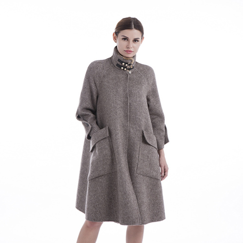 Soprabito in cashmere con colletto dritto moda