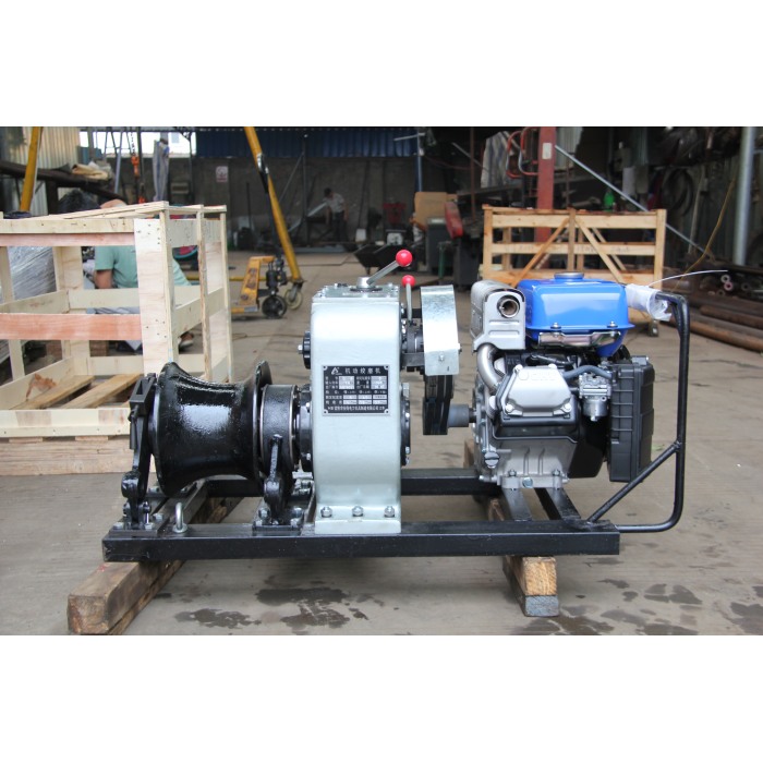 8トン電動グラインダー（ベルトドライブ）