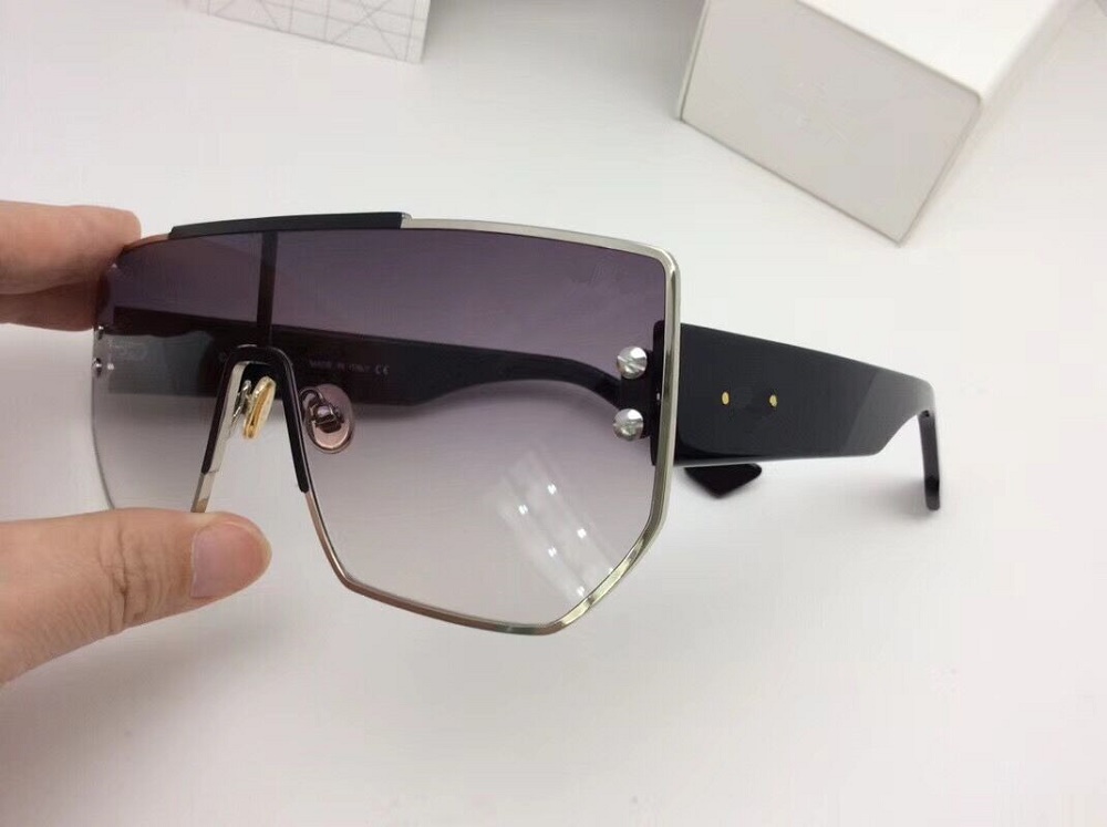 Fashion Sunglass Accessories