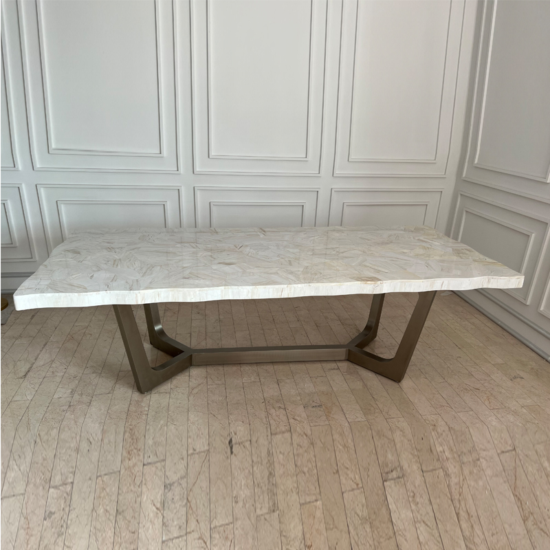 Table de marbre carré minimaliste avec base en acier inoxydable