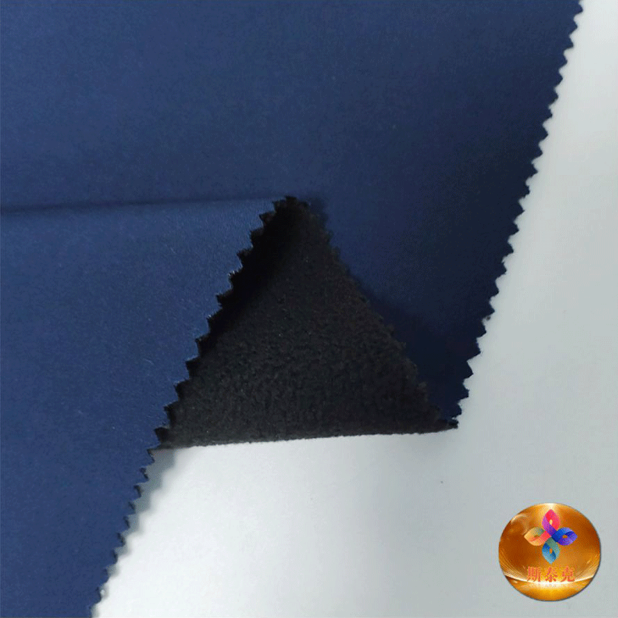 高性能プレーンソフトシェル素材