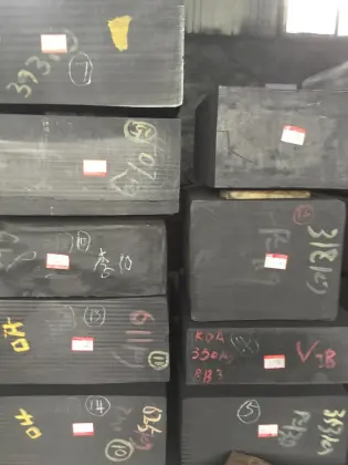 Superior Lubrication Vibrated Graphite Block