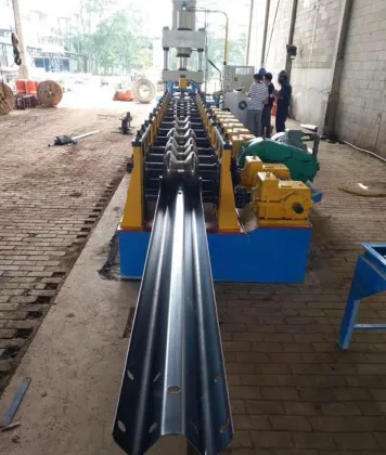 Guardrail roll forming machine
