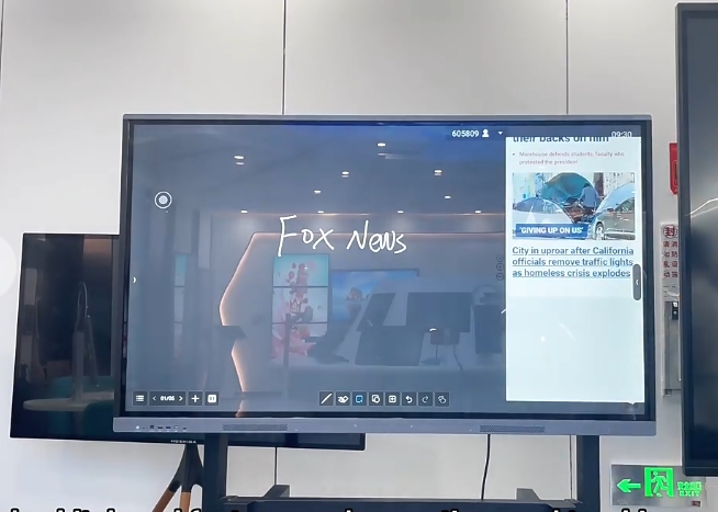 Lcd Interactive Smart Class Whiteboard