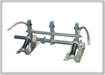 12 / 40.5kv Indoor Ac High Voltage Earthing Switch For Energy Engineering With Customised