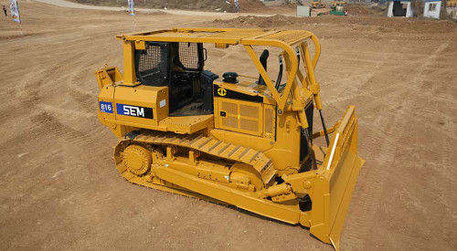 SEM816FR Bulldozer in Forest Working Condition