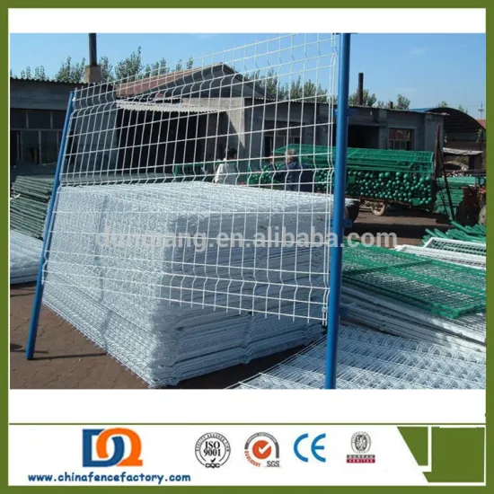 Dunqiang steel mesh fence / triangle bending fence / 3D curved welded wire mesh panel fence