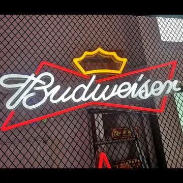 BUD LIGHT NEON SIGN