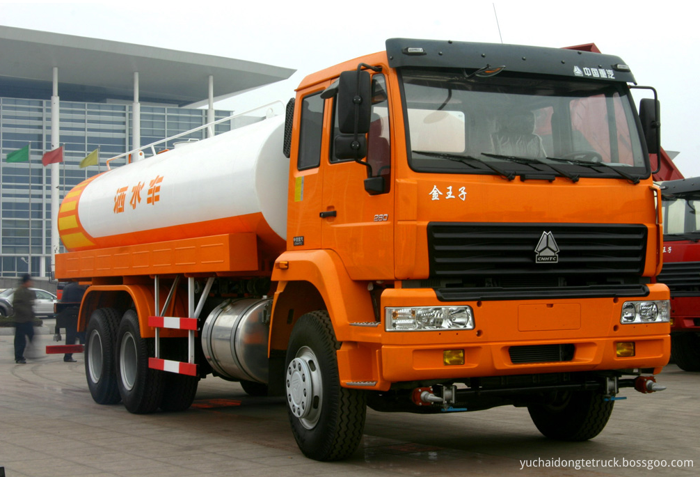 SINOTRUK 6x4 20000 liters water truck