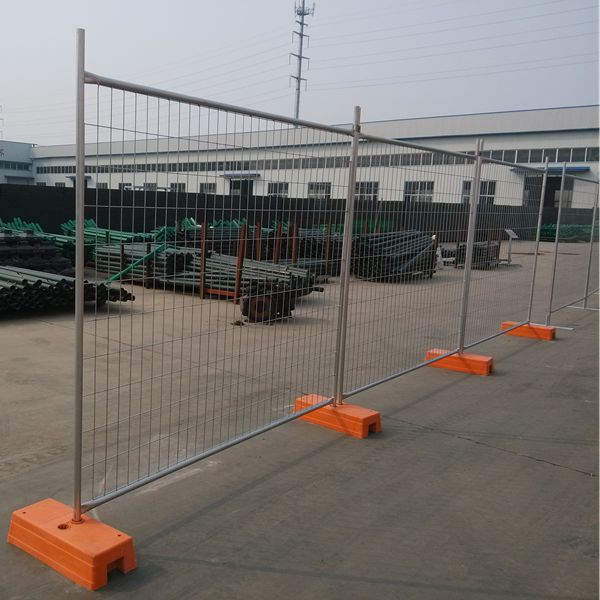 temporary safety fence 11