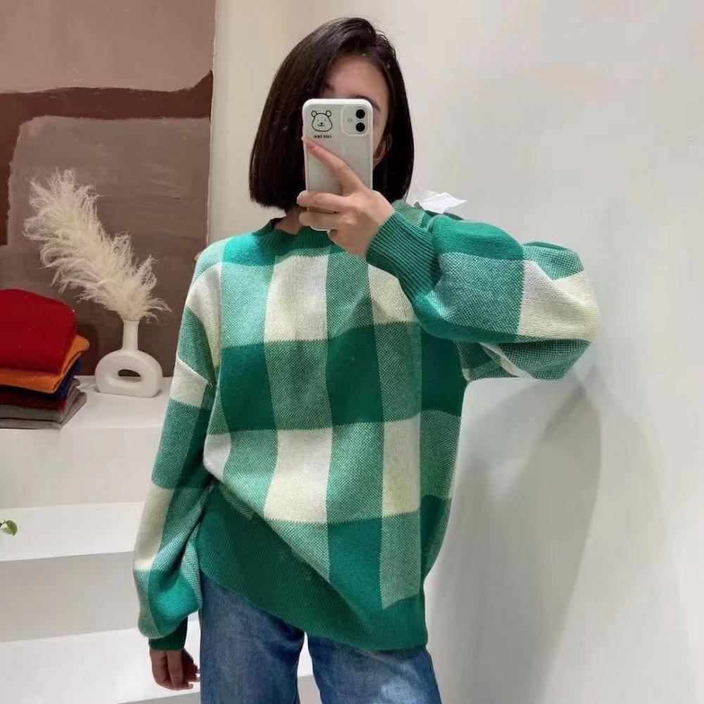 Pull femme en maille de laine à carreaux vert