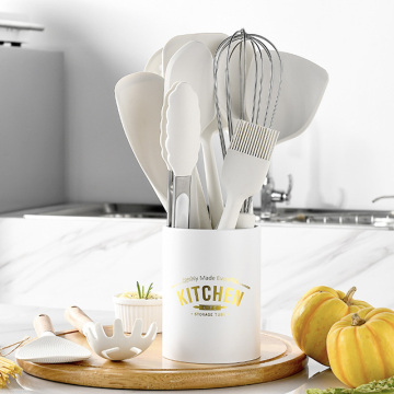 Low MOQ Non-Slip Heat Resistant Kitchen Utensil Set
