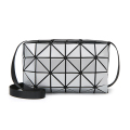 Ny geometrisk rhomboidväska med en-axelslantande spänning för damer